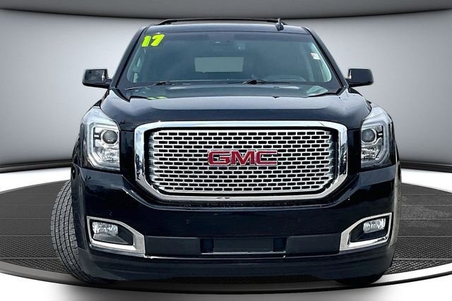 Used 2017 GMC Yukon XL Denali with VIN 1GKS2HKJ3HR278197 for sale in Kansas City