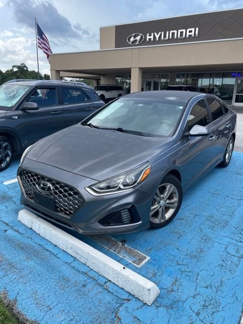 Used 2019 Gray Hyundai SEL image 3