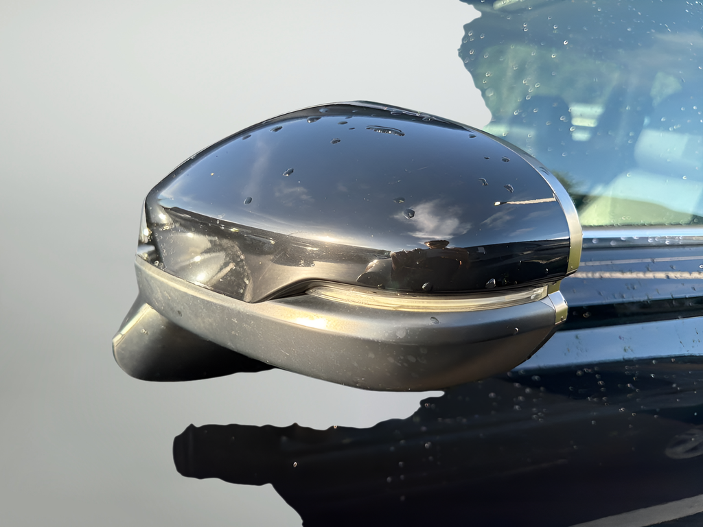 Used 2023  Honda EX-L image 17