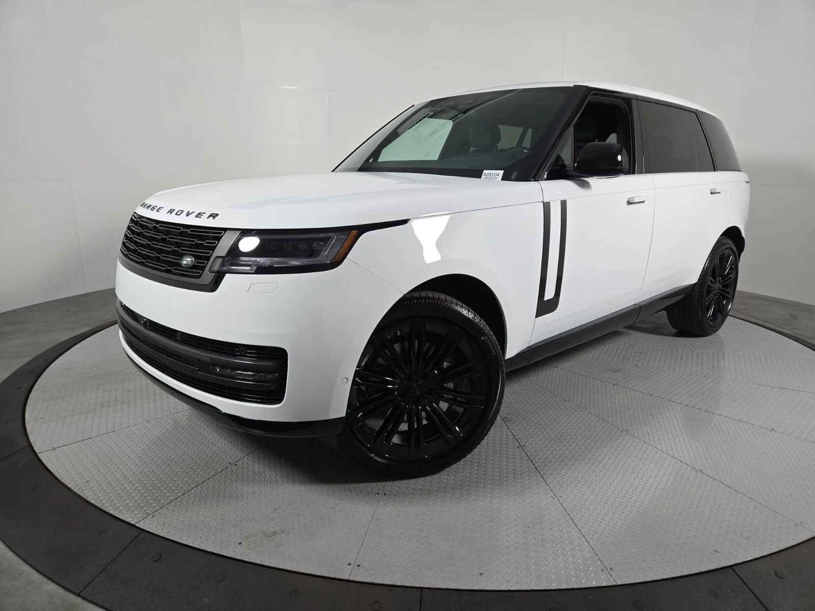 2026 Land Rover Range Rover 3.0 SE LWB 7's photo