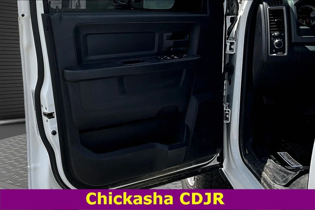 Used 2016 White Ram Tradesman image 21