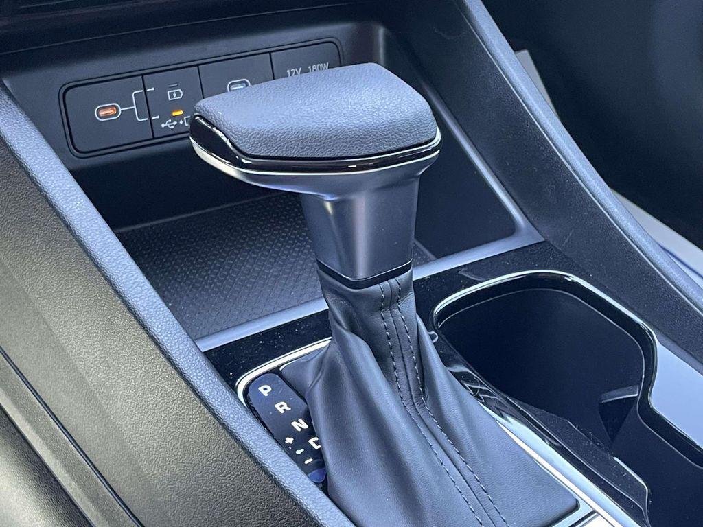 New 2026 White Hyundai SEL AWD image 29