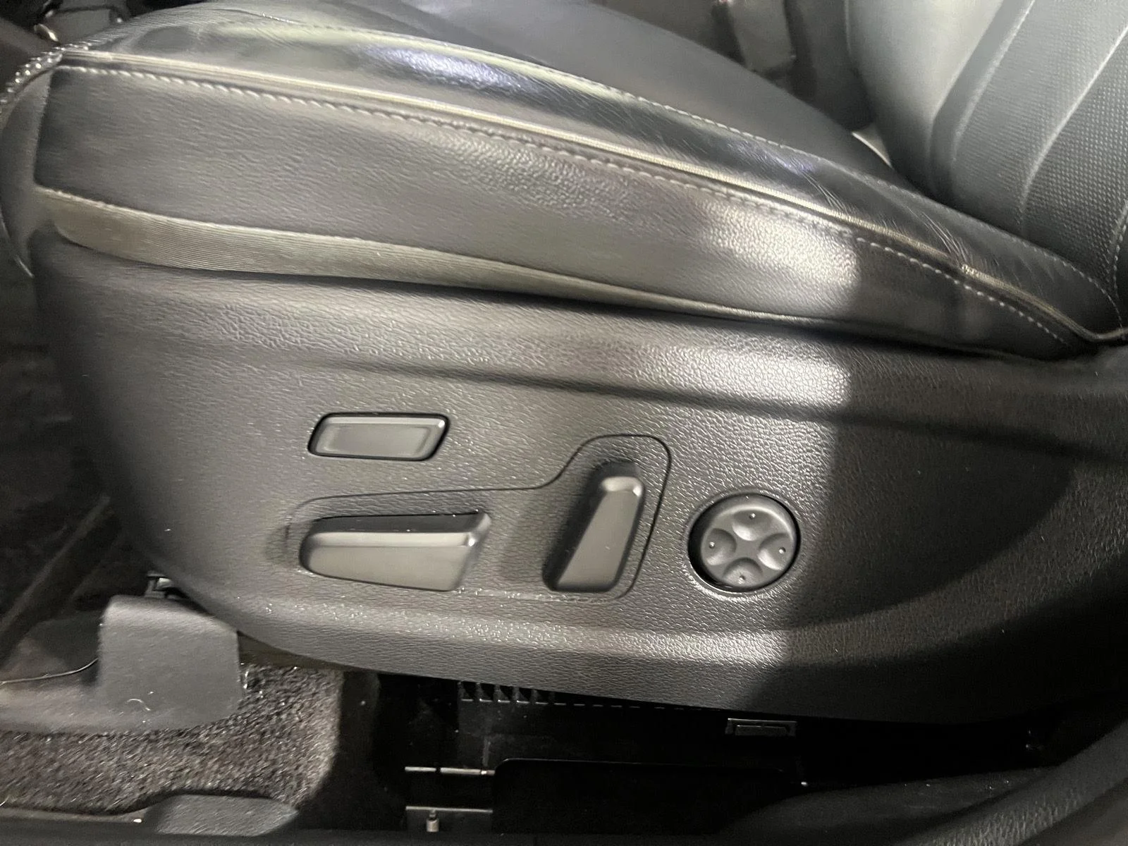 Used 2022 Portofino Gray Hyundai Limited image 20