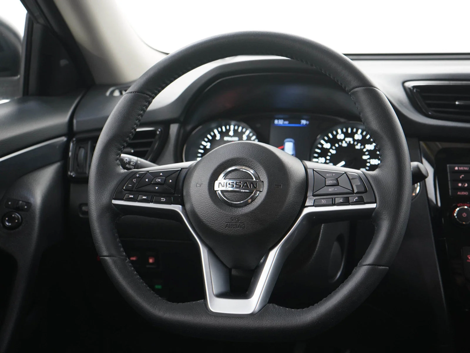 Used 2020 Gun Metallic Nissan SV image 17