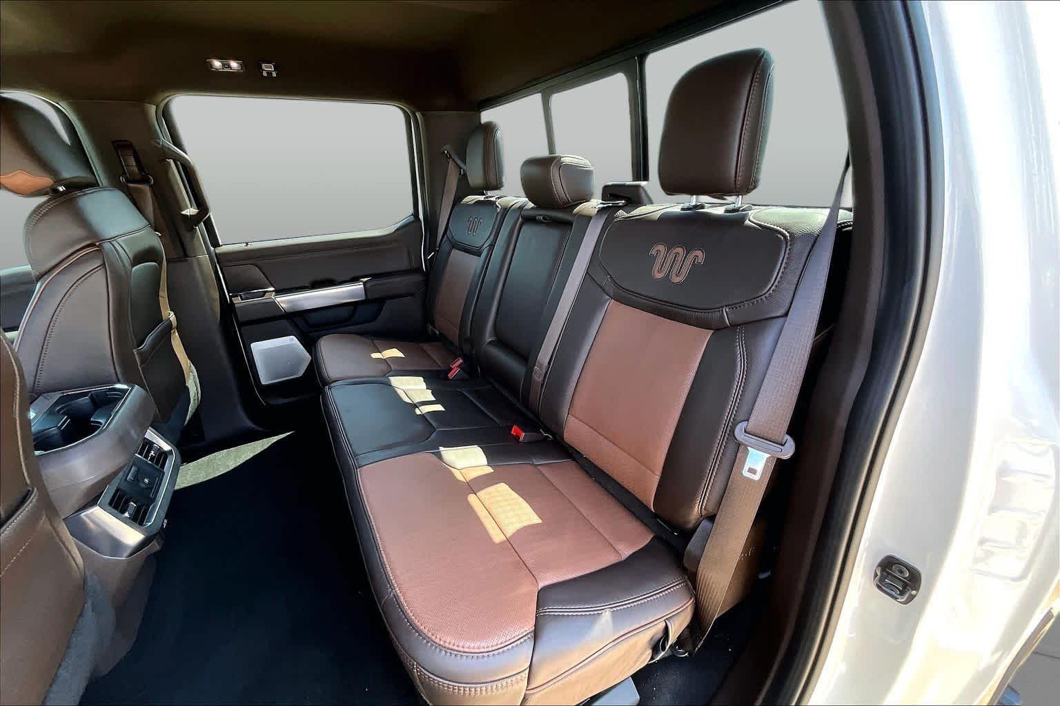 Used 2025 Star White Metallic Tri-Coat/Darkened Bronze Ford King Ranch image 21