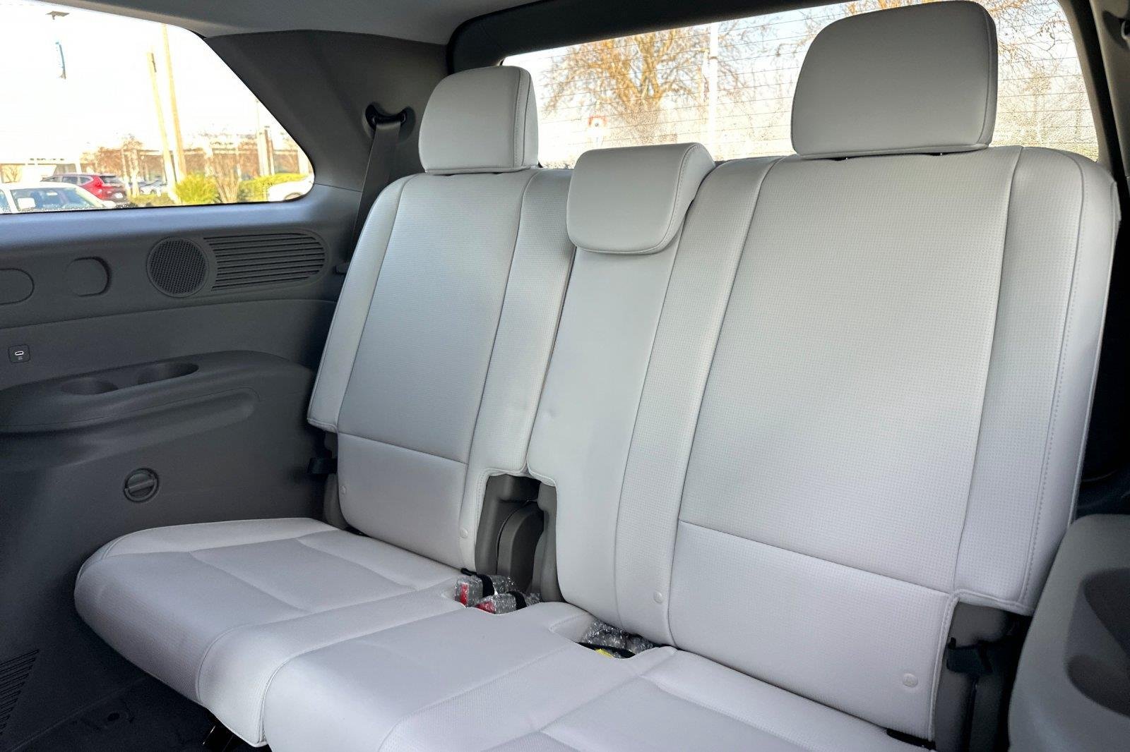 New 2026 Creamy White Pearl Hyundai SEL FWD image 43