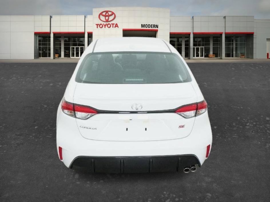 New 2026 Ice Cap Toyota SE image 12