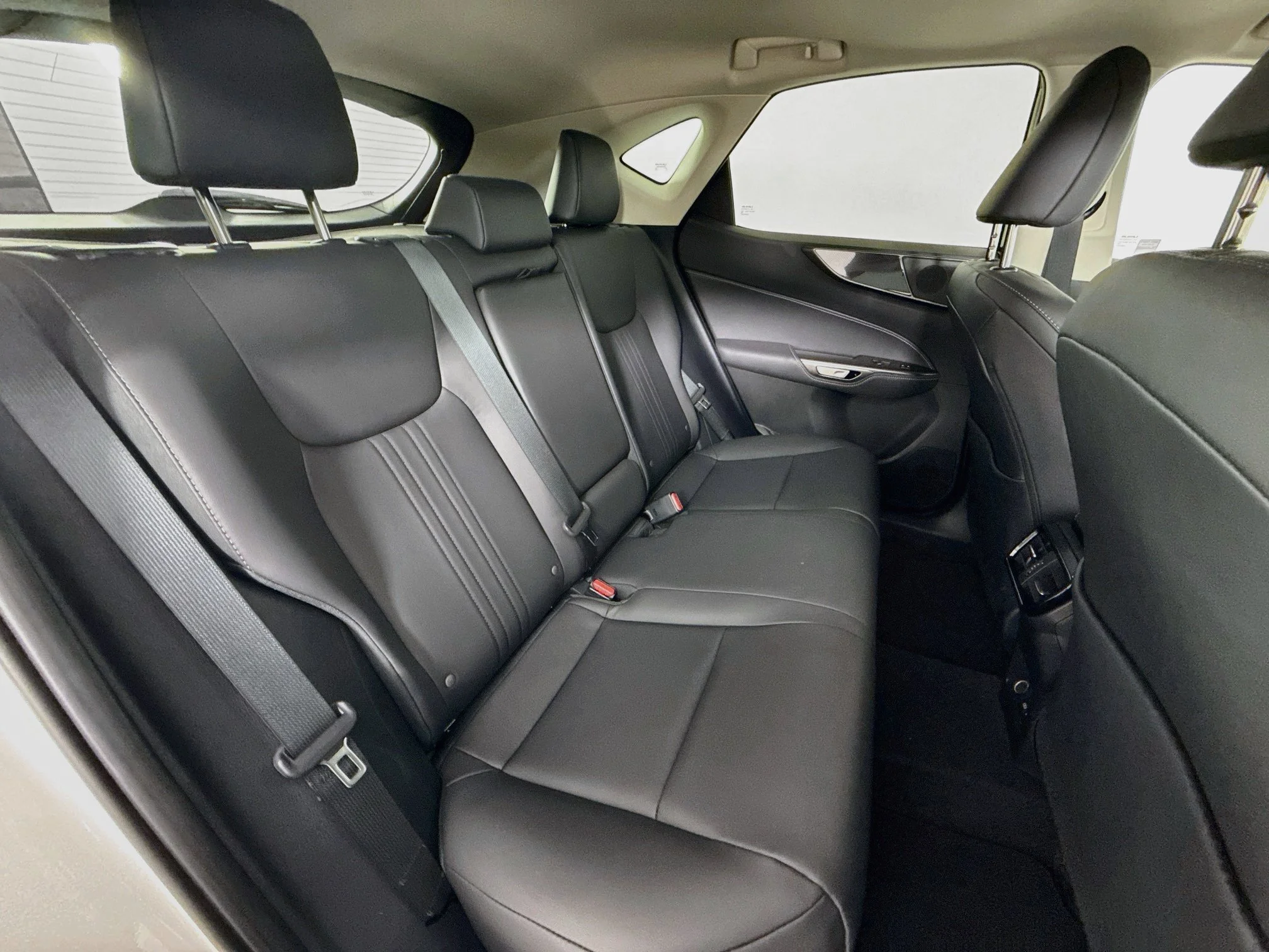 Certified Used 2025 White Pearl Lexus 350 image 25