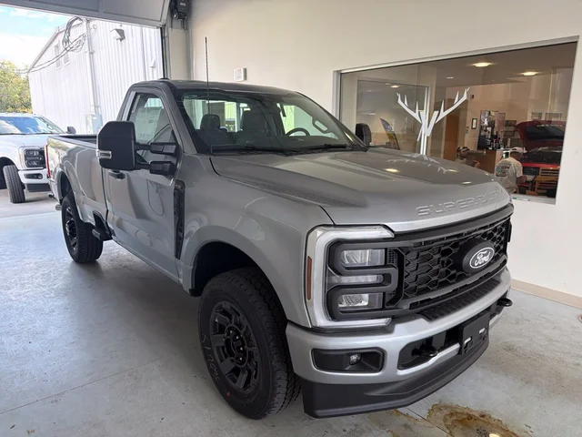 2027 Ford Super Duty F-350® XL
