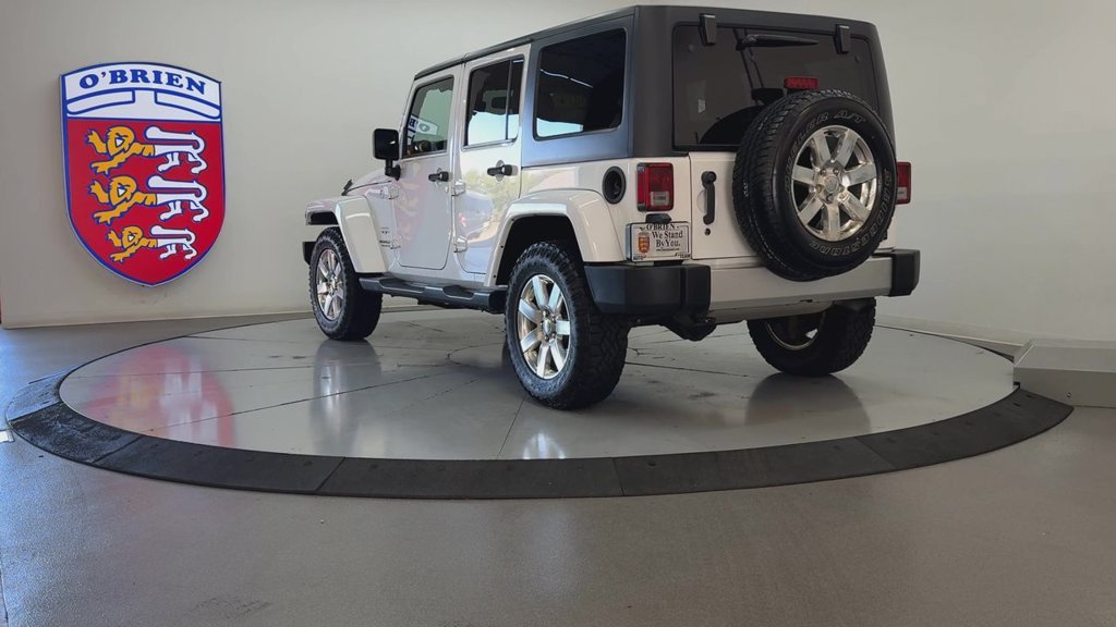 Used 2017 Bright White Clearcoat Jeep Unlimited Sahara image 6