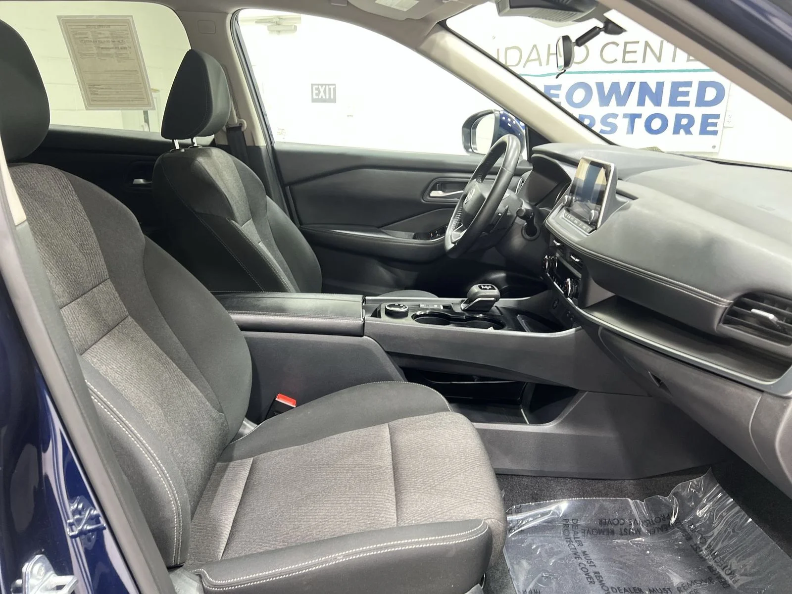 2025 Nissan Rogue SV - Photo 23