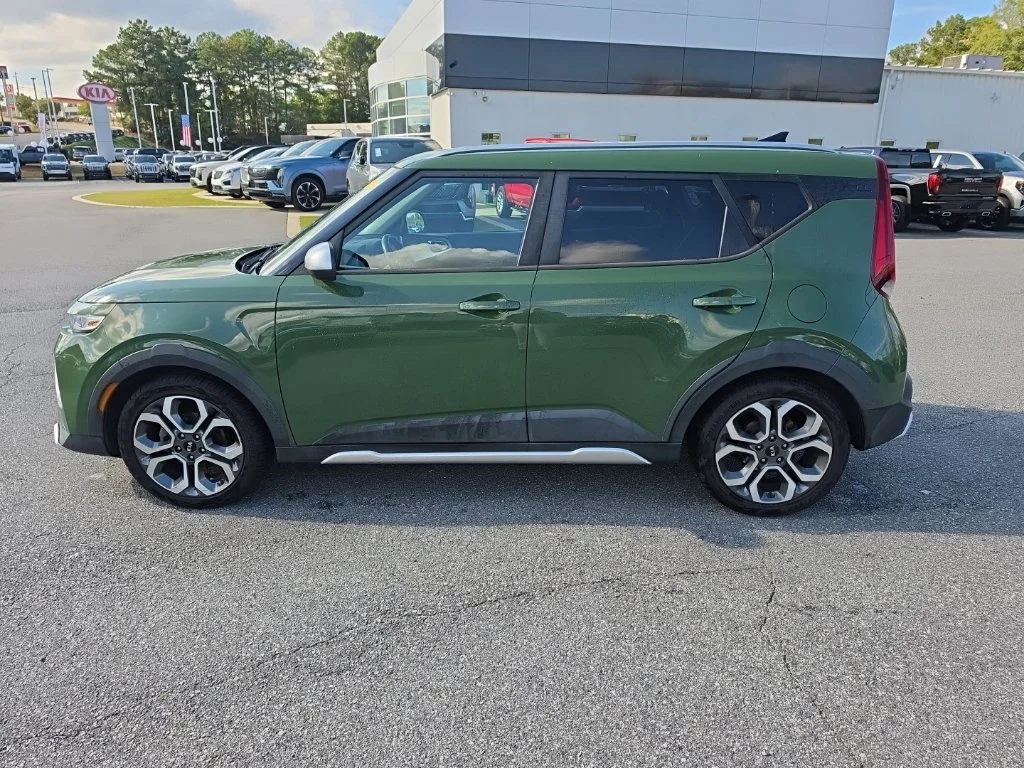 Used 2021 Green Kia X-Line image 4