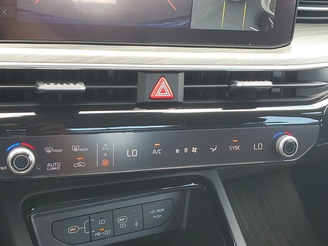 2025 Kia K5 EX - Photo 25