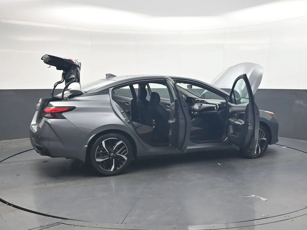 Used 2024 Gun Metallic Nissan 1.6 SR image 37