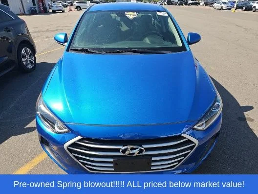Used 2017 Blue Hyundai SE image 2