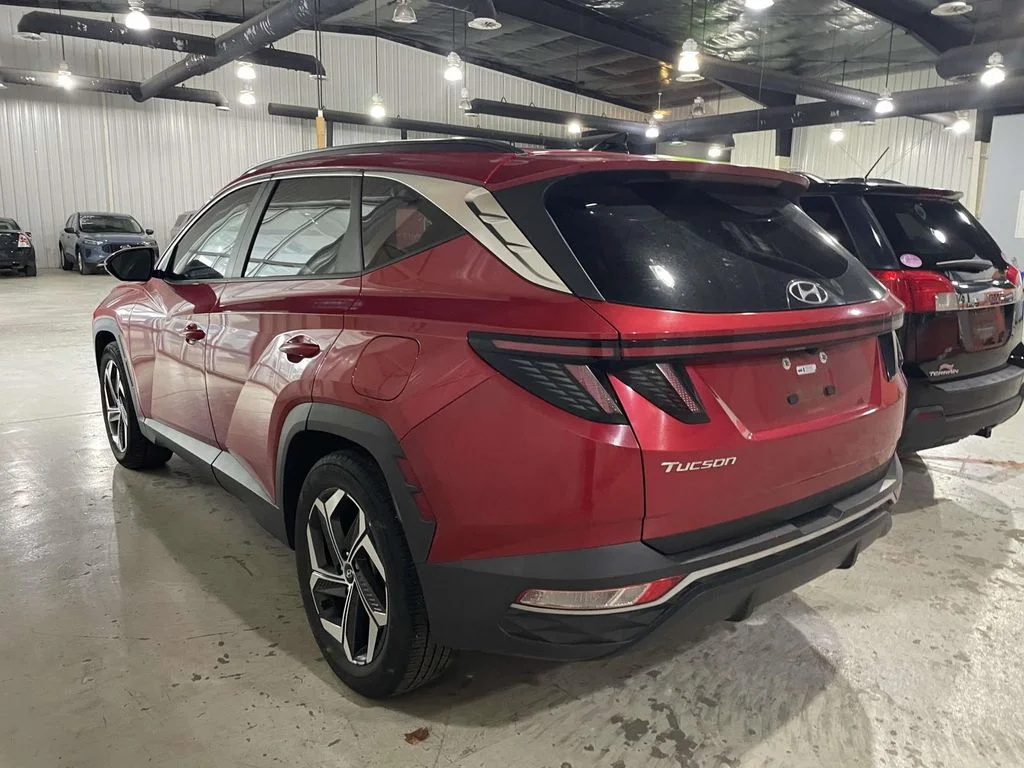 Used 2022 Red Hyundai SEL image 4