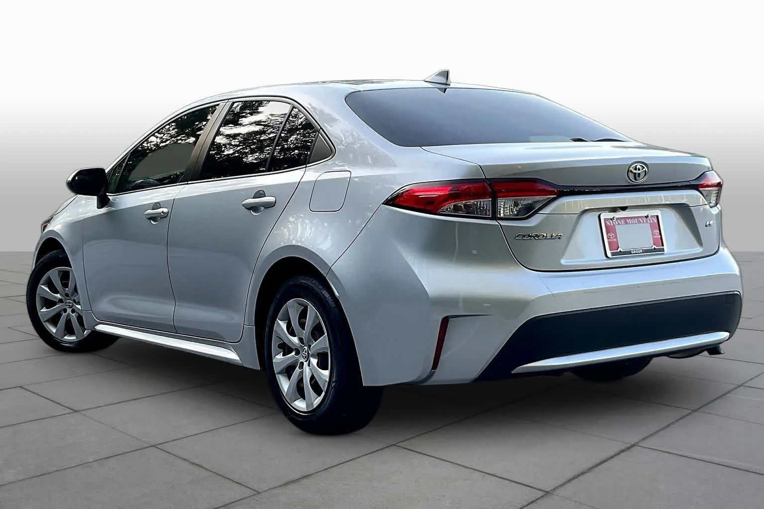 Certified Used 2022 Classic Silver Metallic Toyota LE image 12