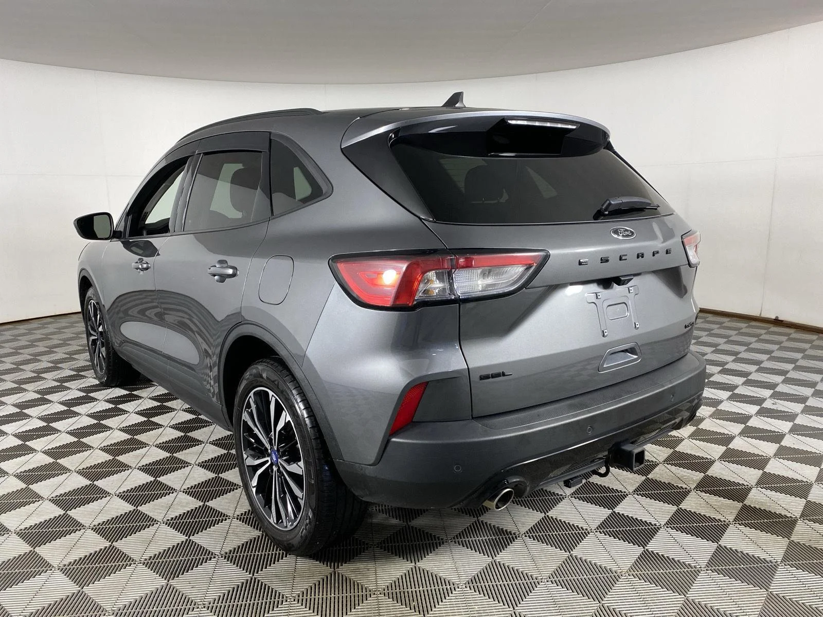 Used 2022 Carbonized Gray Ford SEL image 5