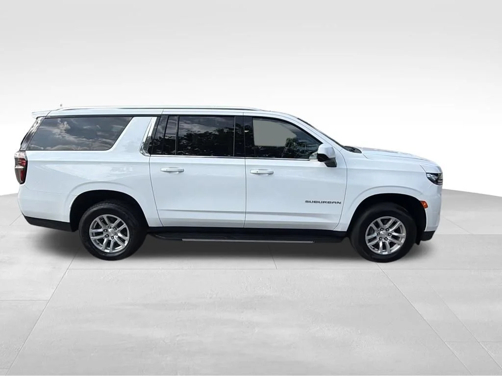 Used 2024 White Chevrolet LT image 6