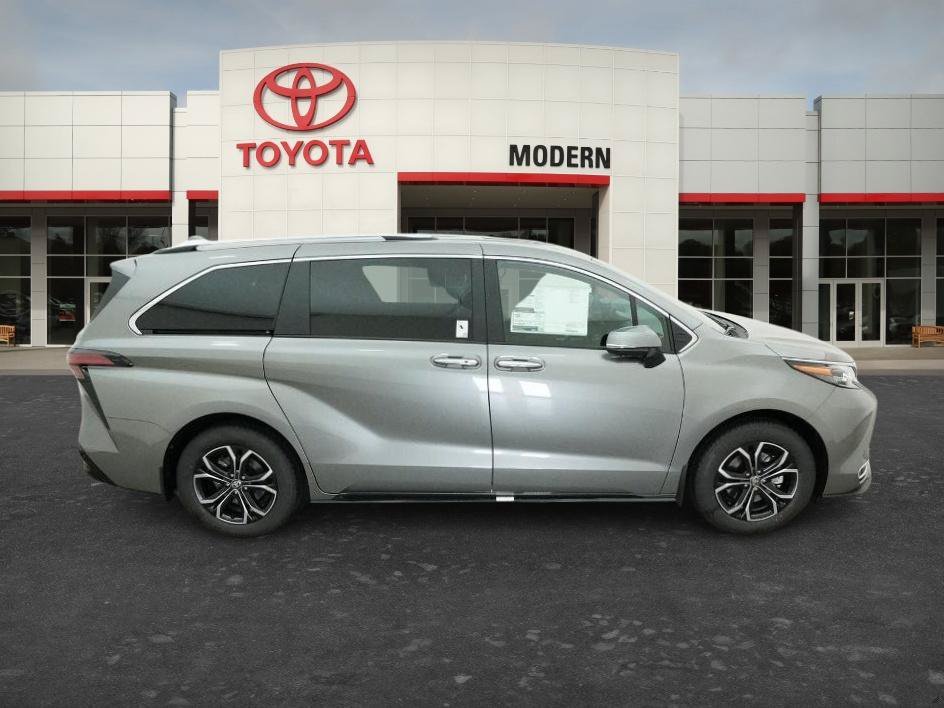 New 2026 Heavy Metallic Toyota Platinum image 14