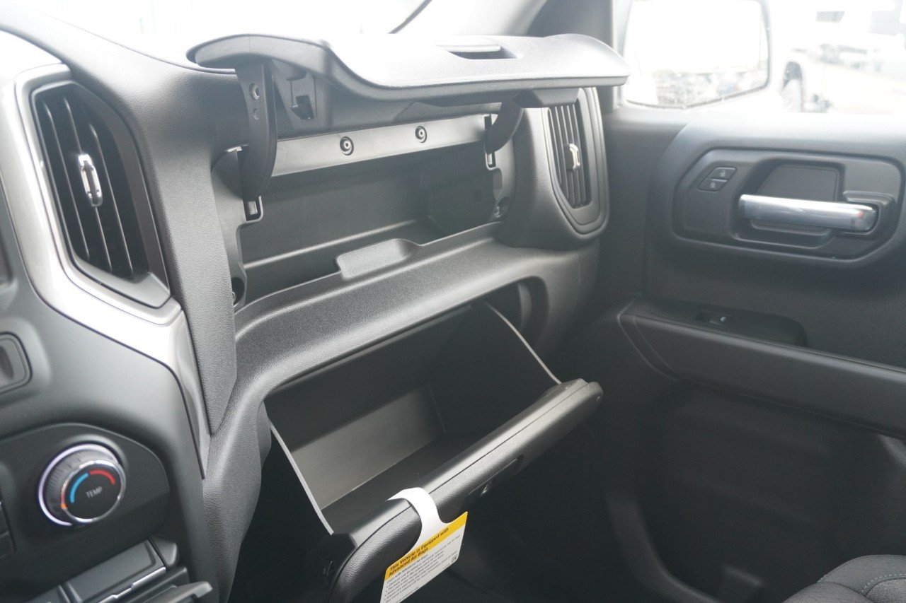 2026 Chevrolet Silverado 1500 Custom - Photo 36