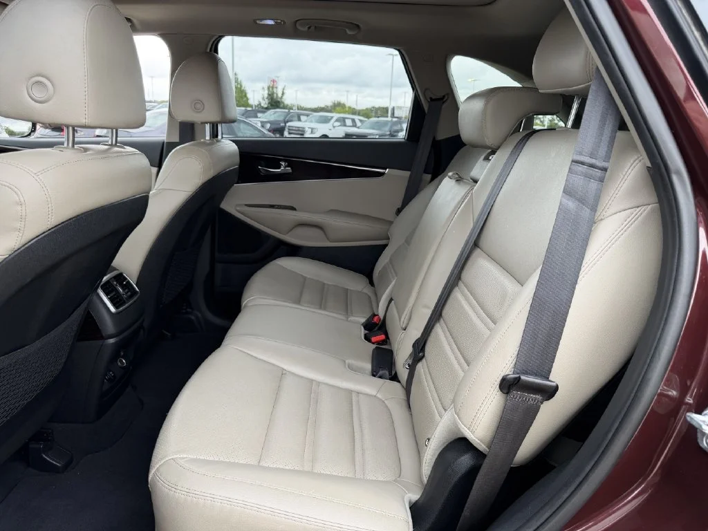 Used 2020 Purple Kia EX image 28