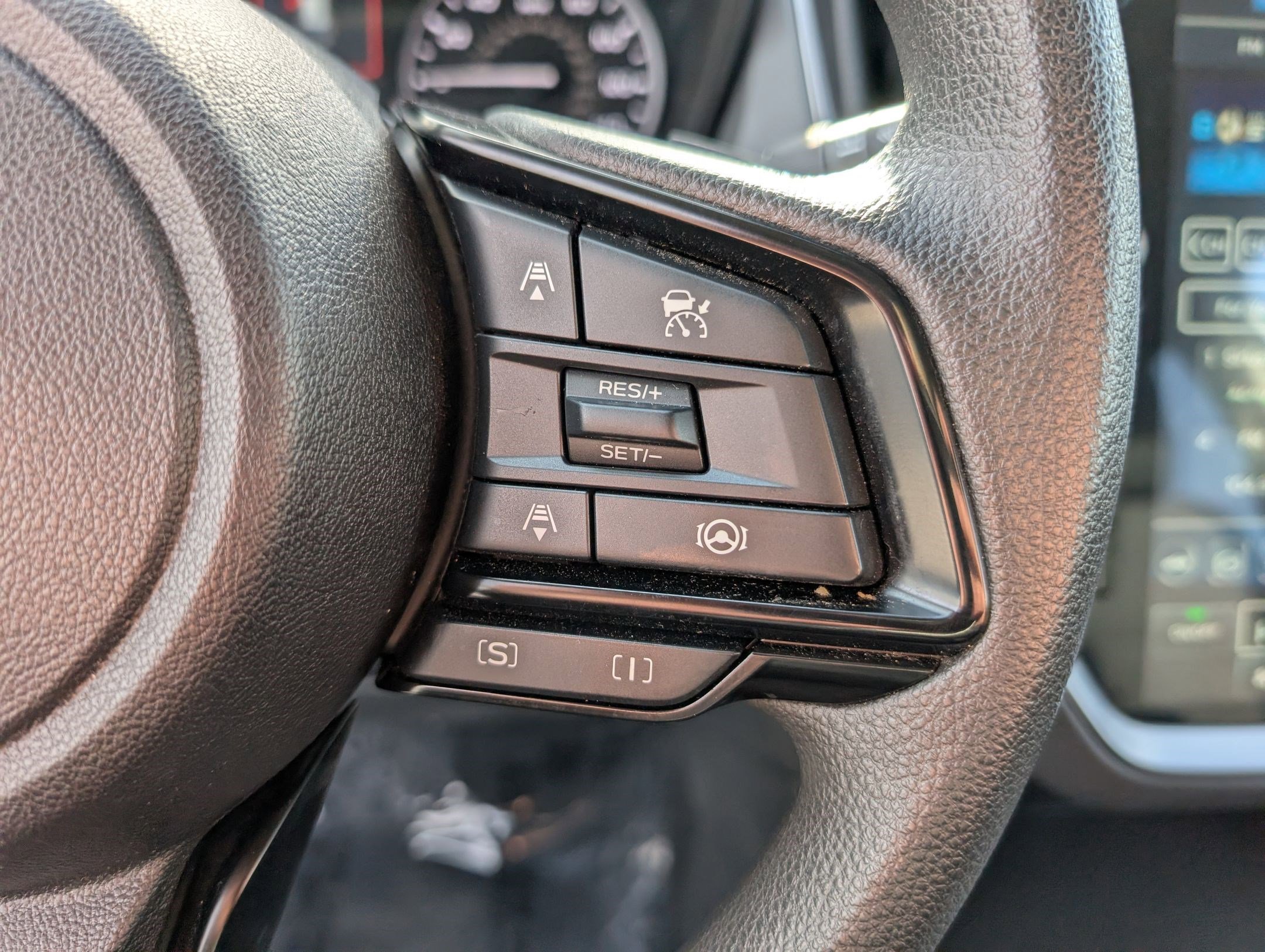 Used 2025 Ice Silver Metallic Subaru Premium image 18