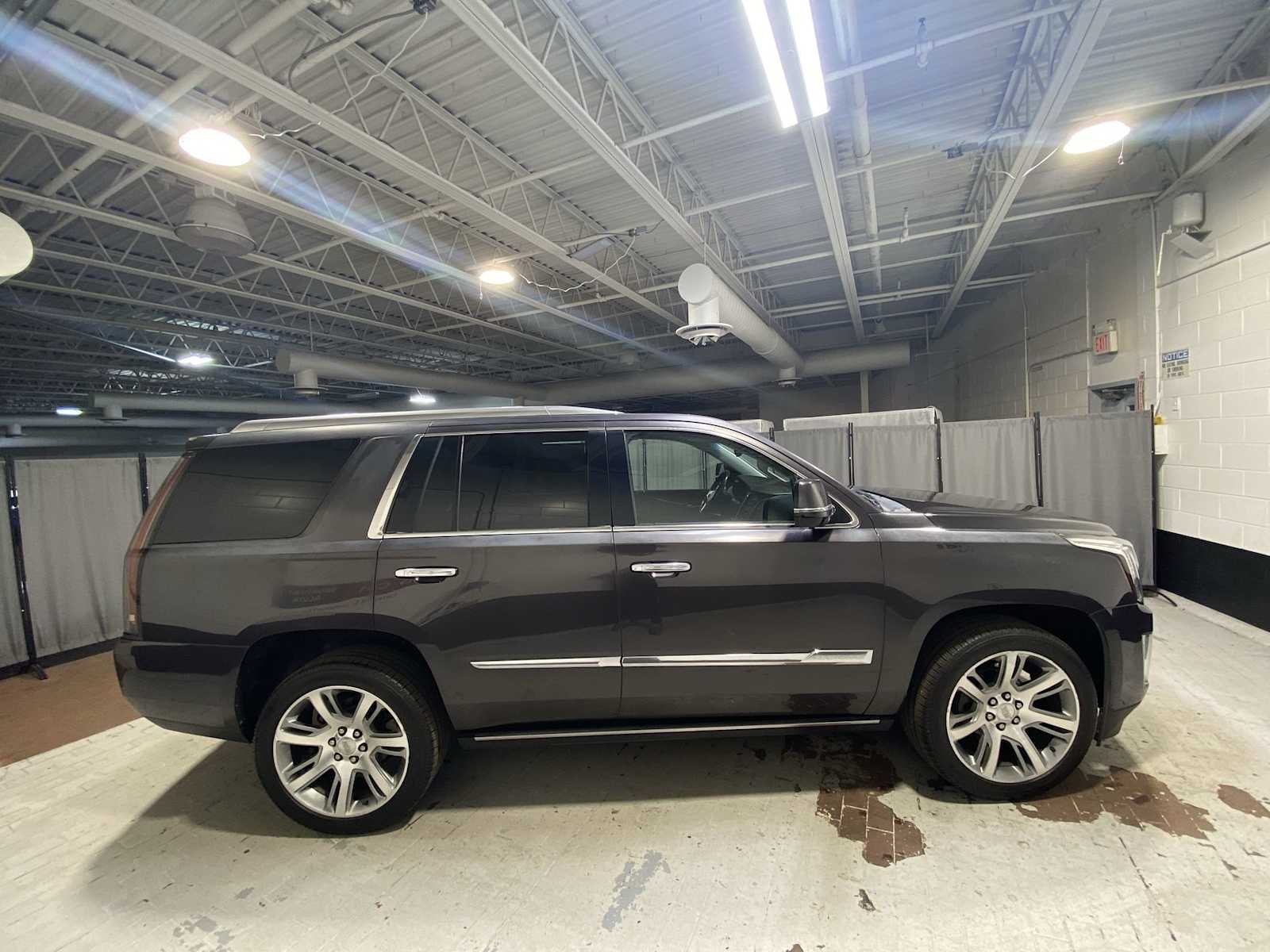 Used 2015 Dark Granite Metallic Cadillac Premium image 27