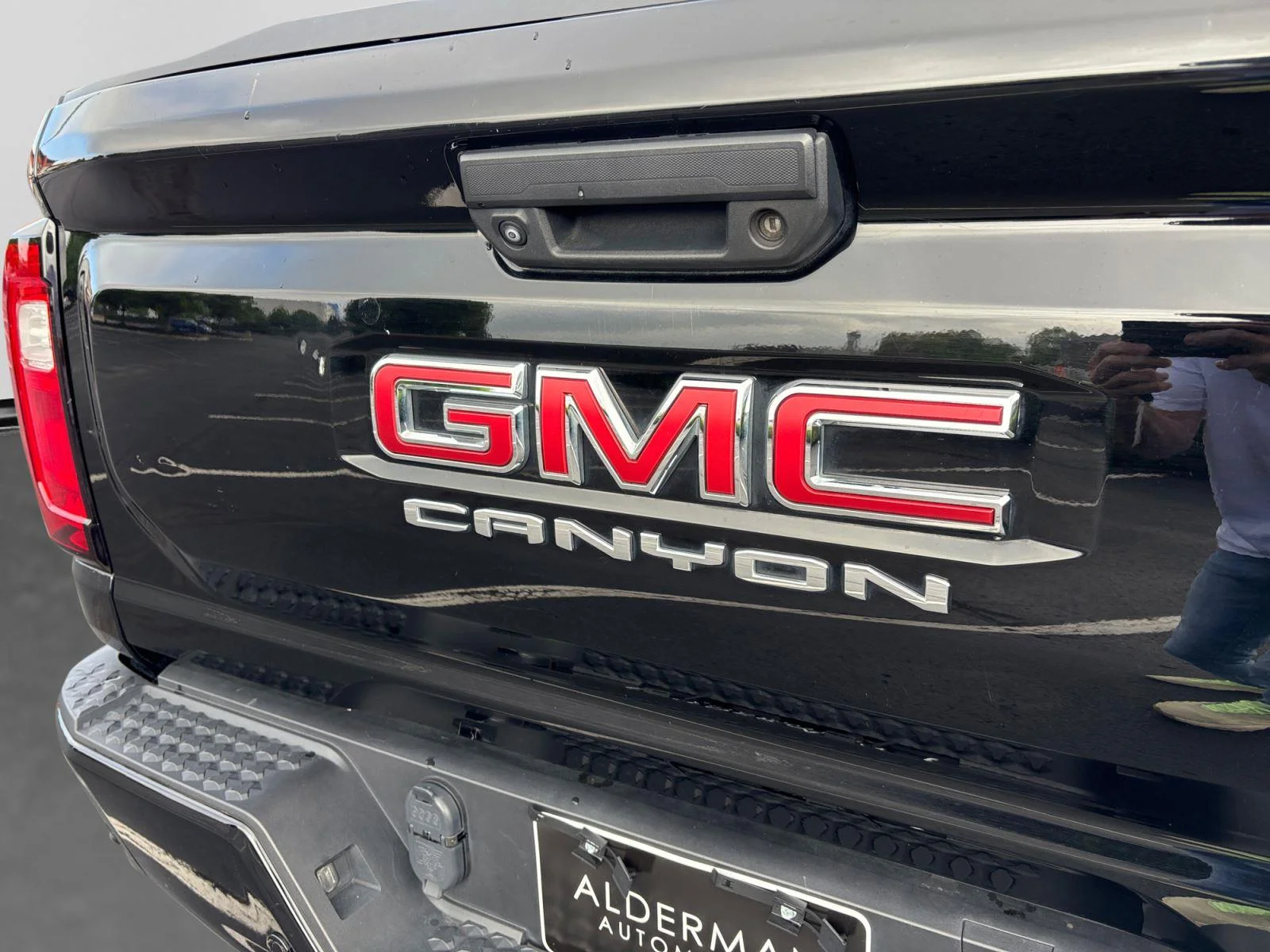 Used 2023 Onyx Black GMC 4WD AT4 image 53