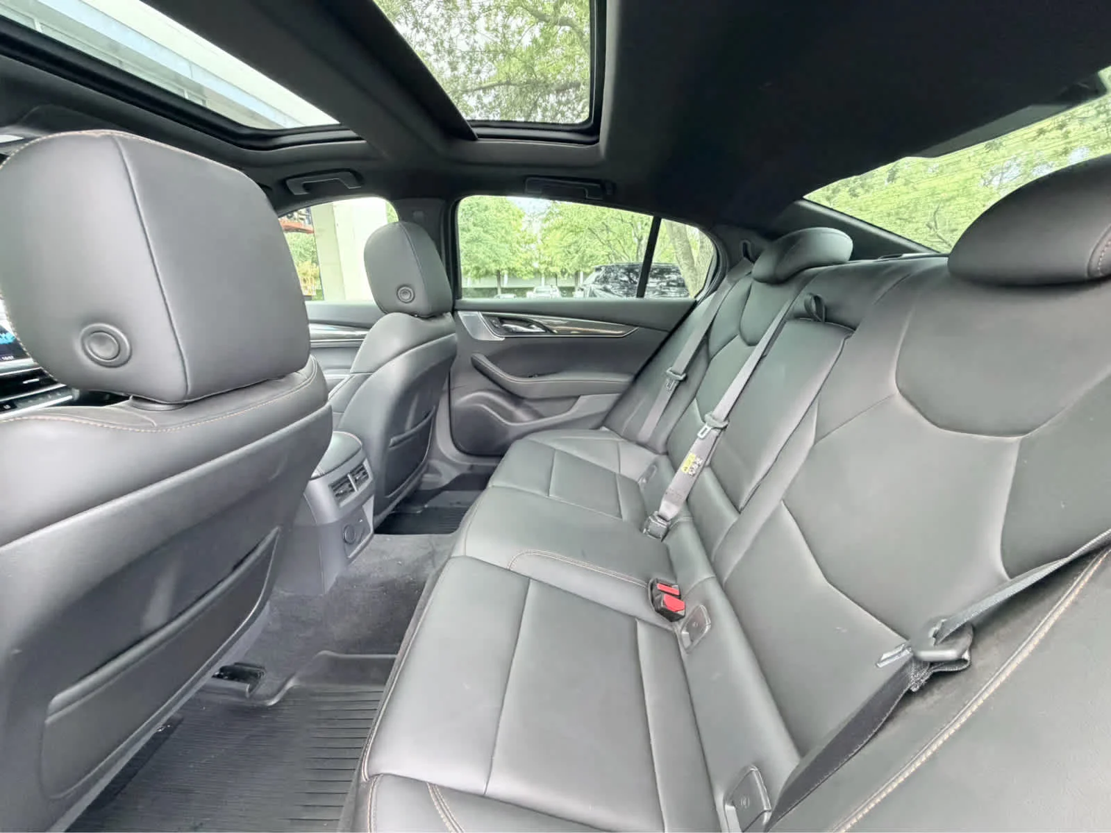 Certified Used 2022 Black Raven Cadillac V-Series image 30