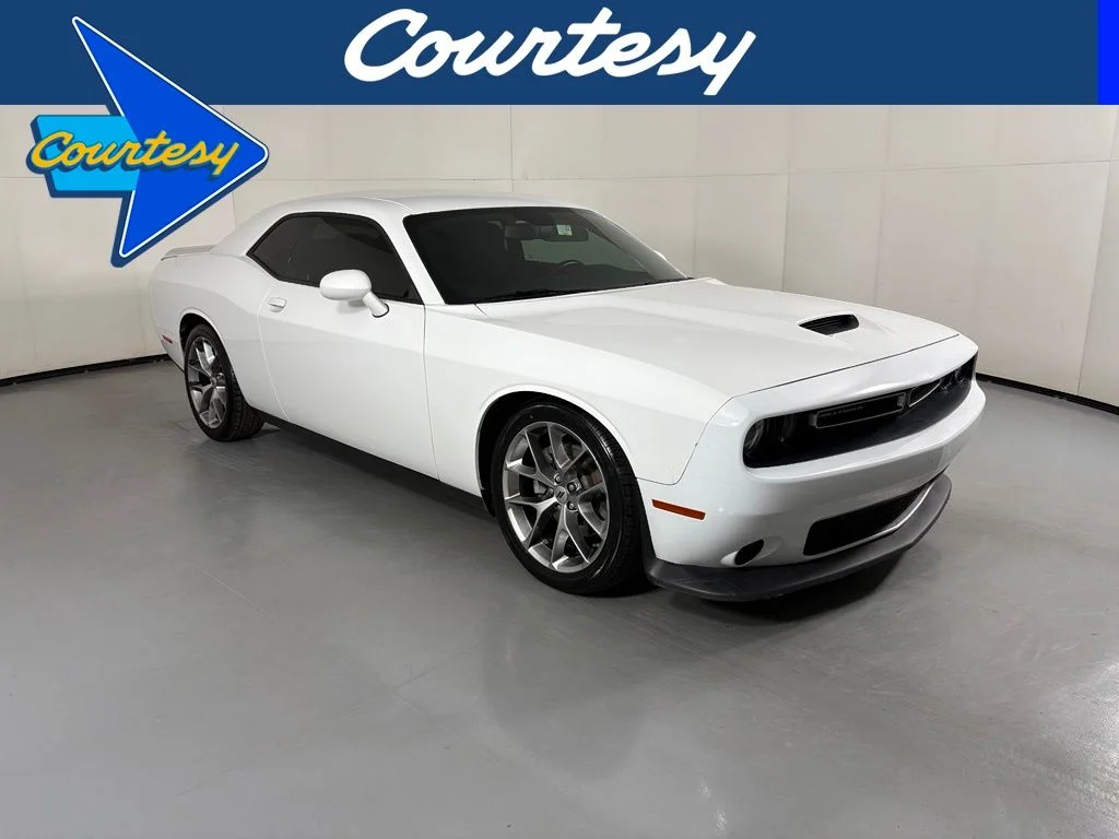 2022 Dodge Challenger GT Auto's photo