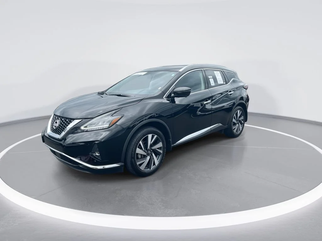 Used 2023 Black Nissan SL image 4