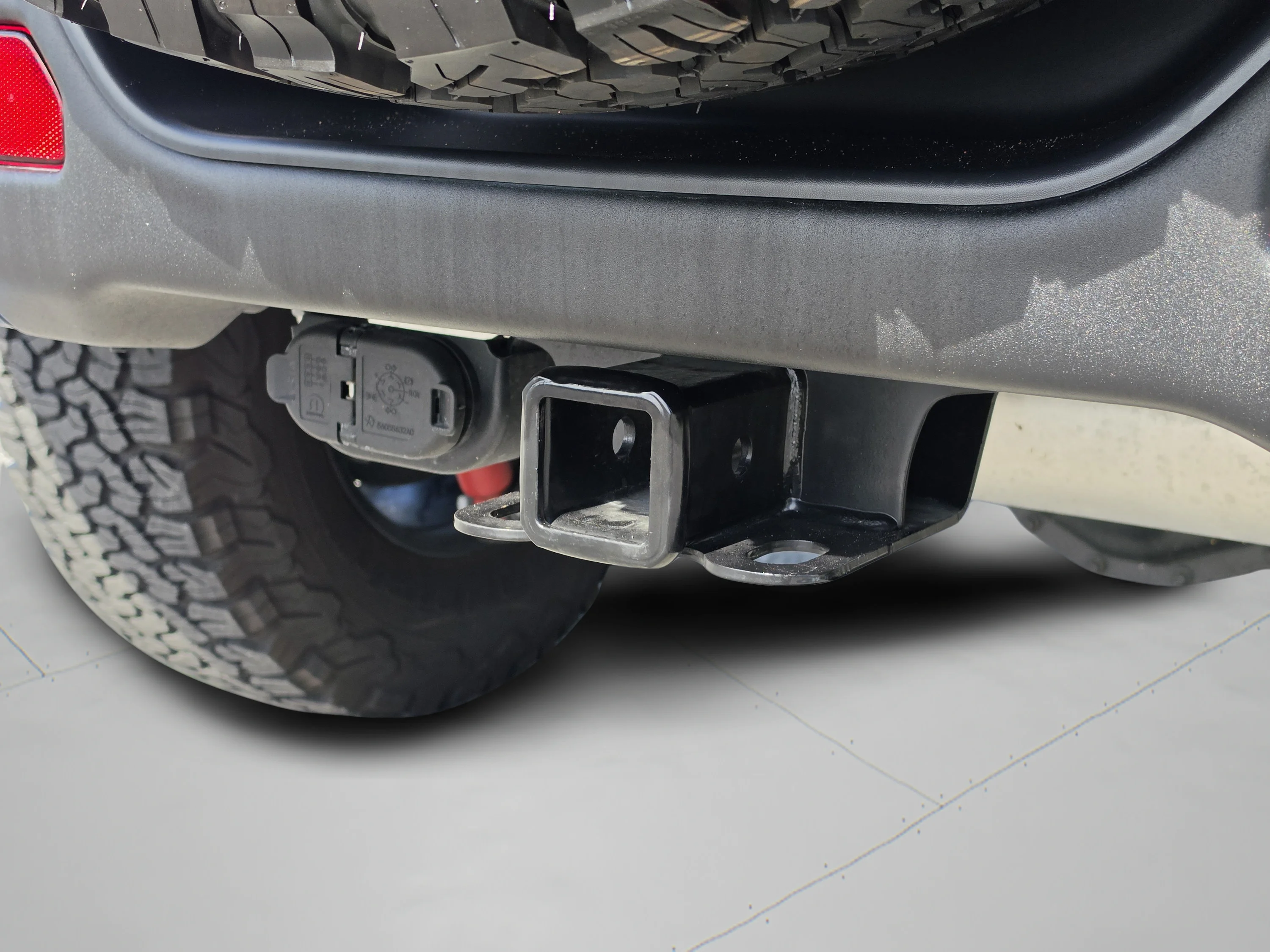Used 2023 Sting-Gray Clearcoat Jeep Rubicon image 18
