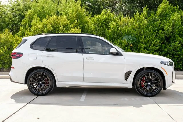 Used 2026 Alpine White BMW xDrive40i image 10