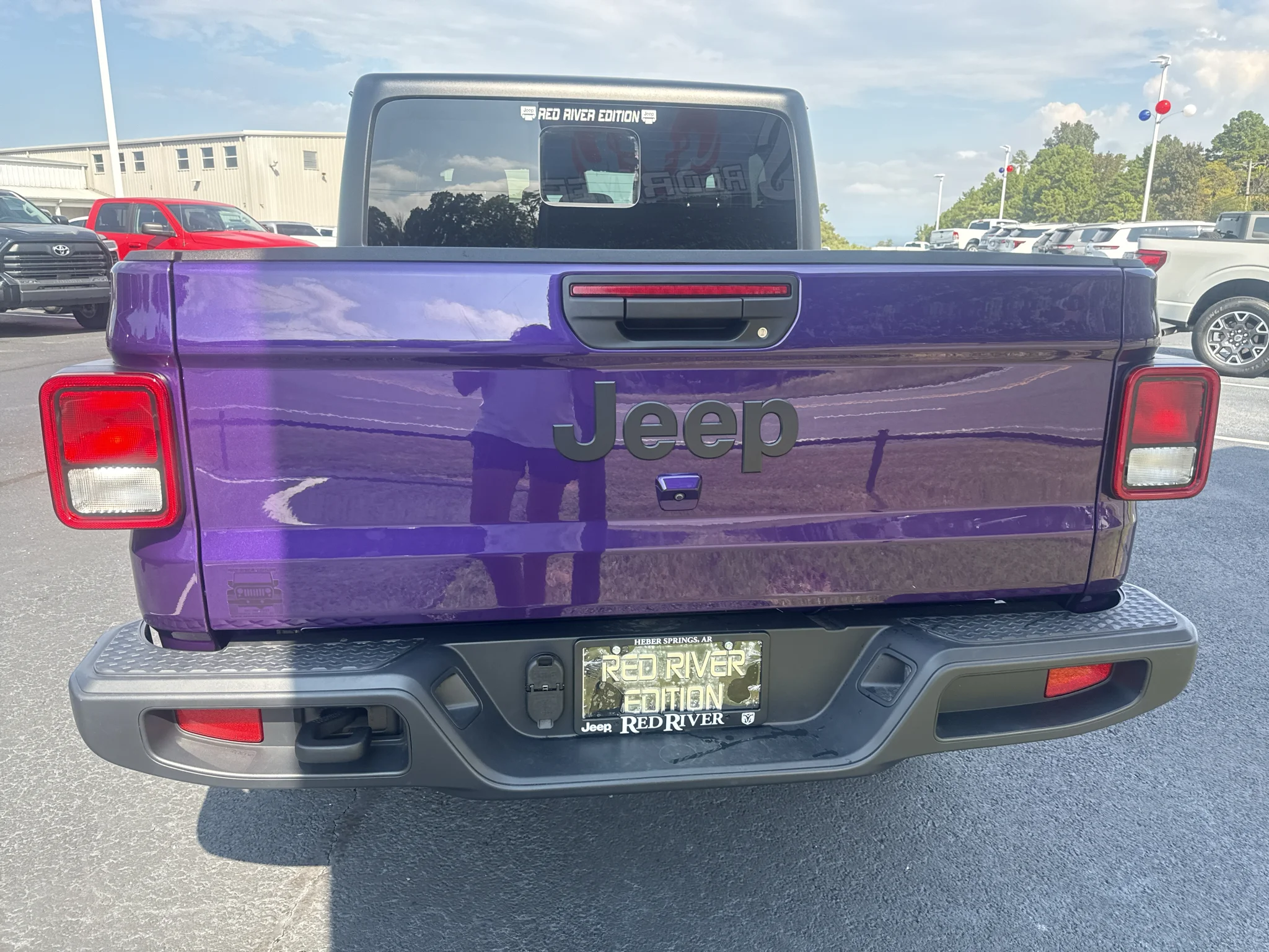 Used 2026 Reign Jeep Sport S image 6