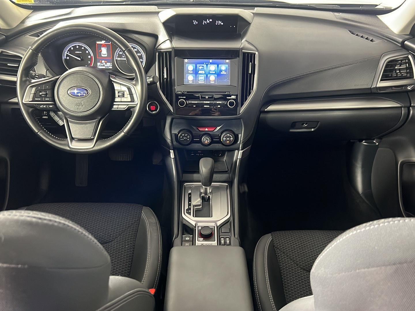 Used 2023 Ice Silver Metallic Subaru Premium image 27