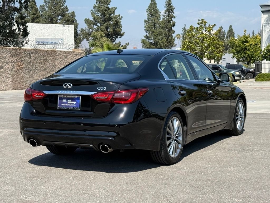 Certified Used 2023 Black Obsidian INFINITI LUXE image 4