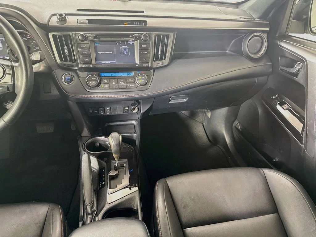 Used 2018 Silver Sky Metallic Toyota SE image 23