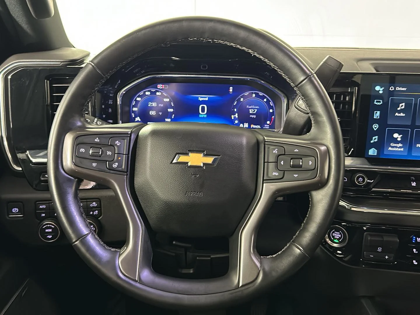 Used 2024 Iridescent Pearl Tricoat Chevrolet High Country image 36