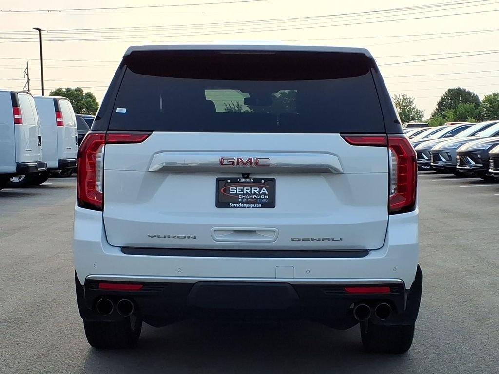 Used 2023 White Frost Tricoat GMC Denali image 14