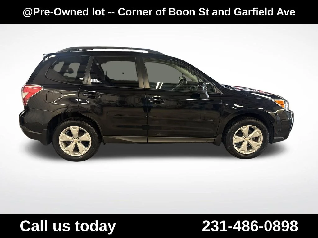 Used 2016 Black Subaru 2.5i Premium image 6