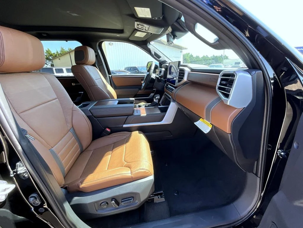 2025 Toyota Tundra 1794 Edition - Photo 10