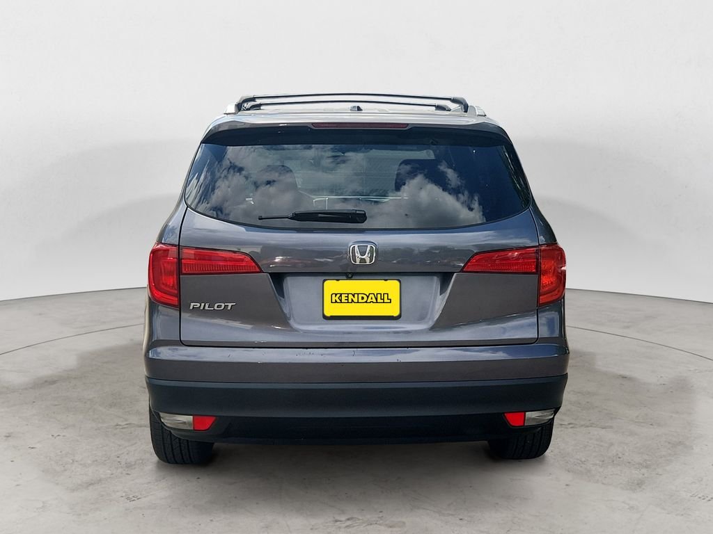 Used 2018  Honda EX image 6