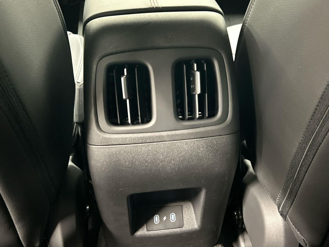 New 2026 Atlas White Hyundai SEL Activity AWD image 22