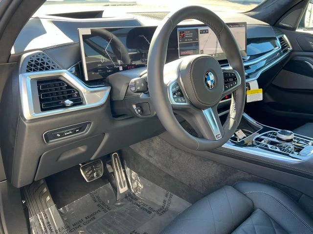 2026 BMW X7 40i - Photo 17