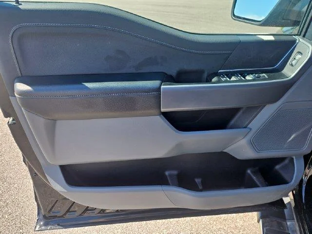 Used 2025 Black Ford XLT image 10