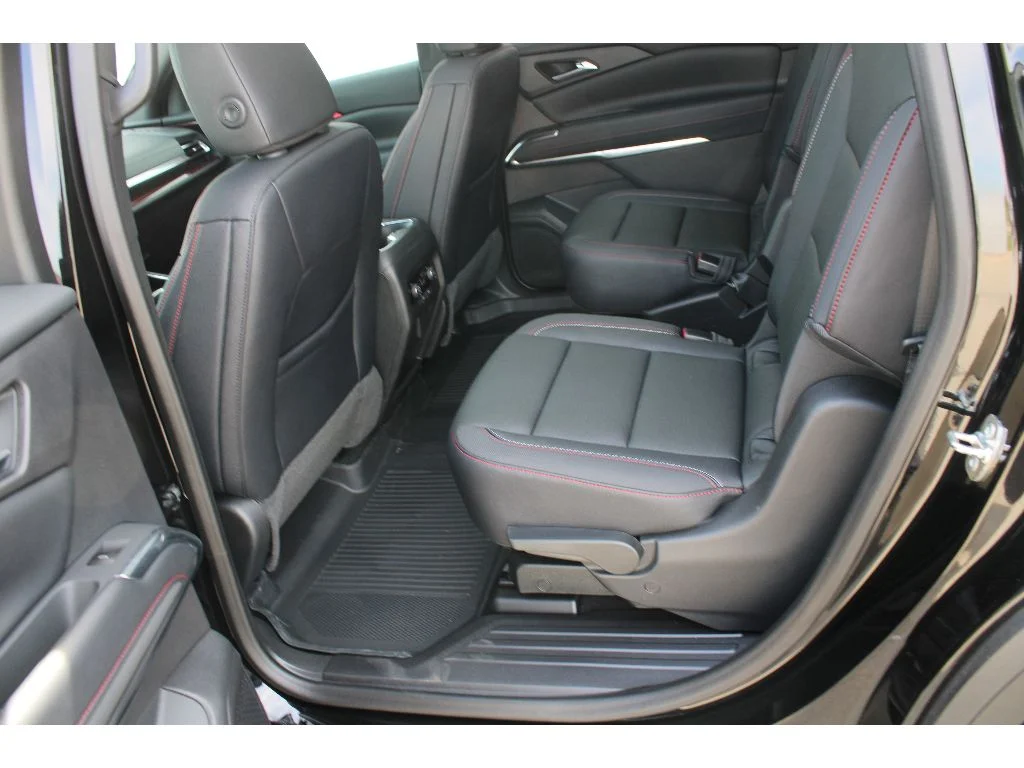 New 2026 MOSAIC BLACK METALLIC Chevrolet AWD Z71 image 4