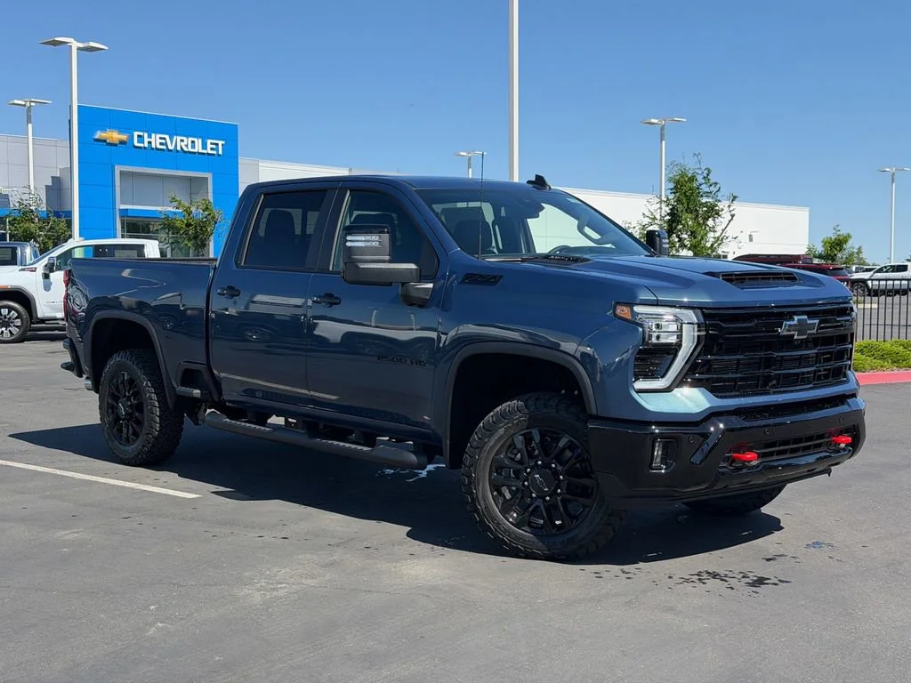 New 2026 Lakeshore Blue Metallic Chevrolet LT image 2