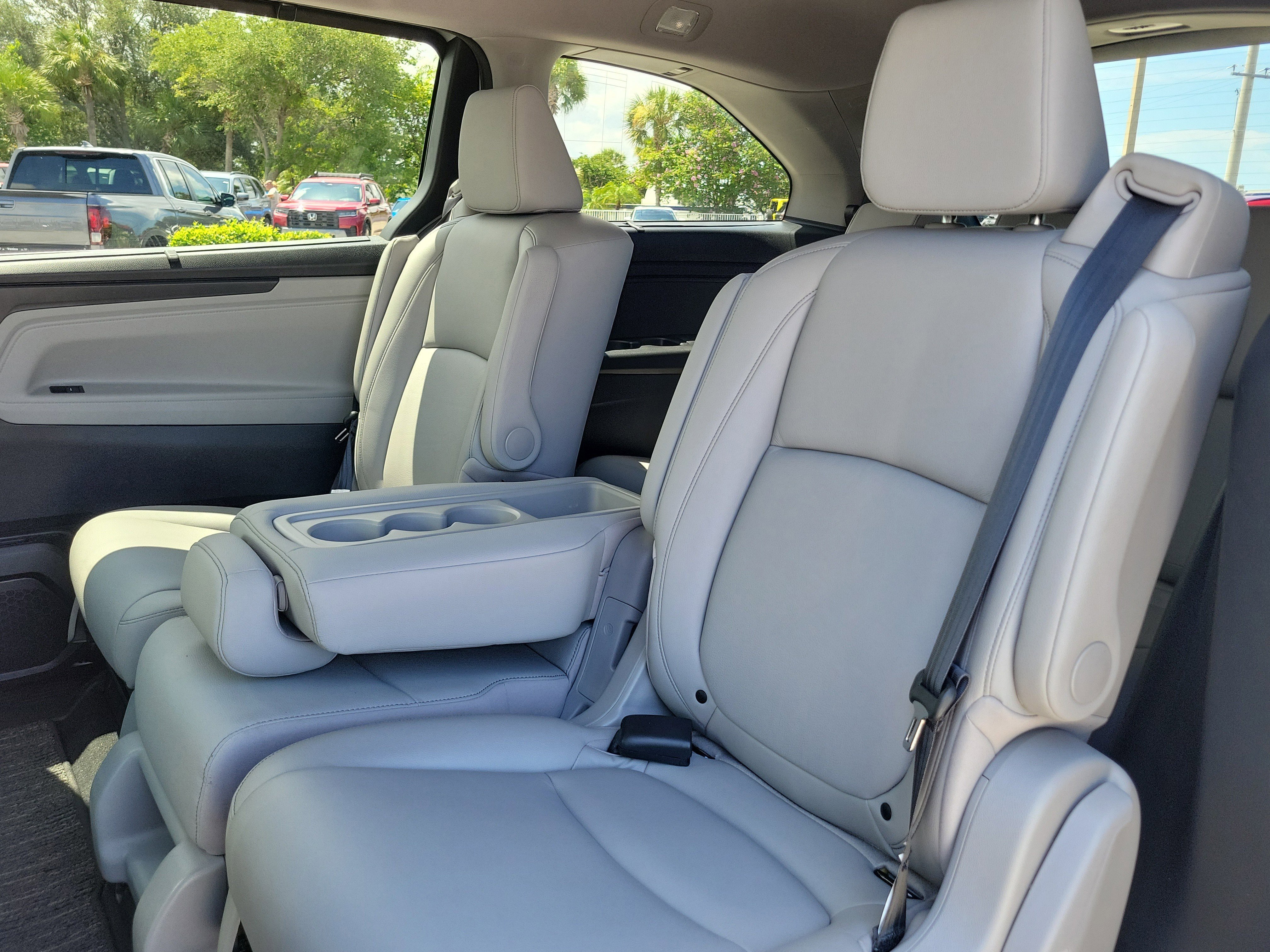 Used 2023  Honda Touring image 15