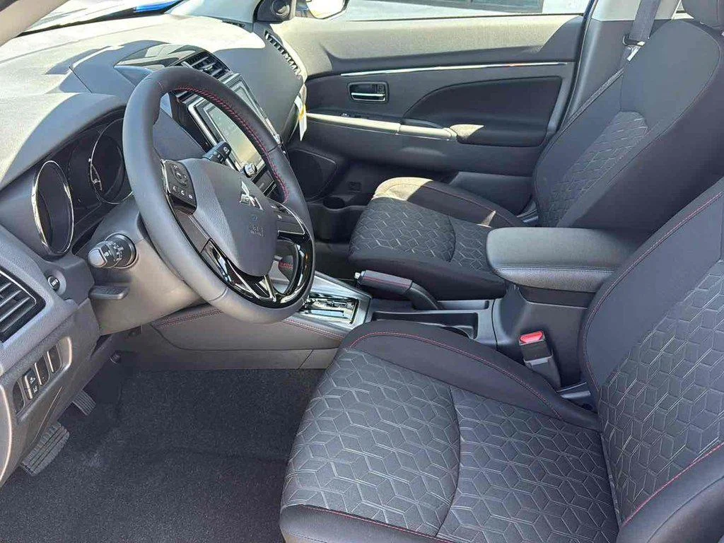 2026 Mitsubishi Outlander Sport LE - Photo 14